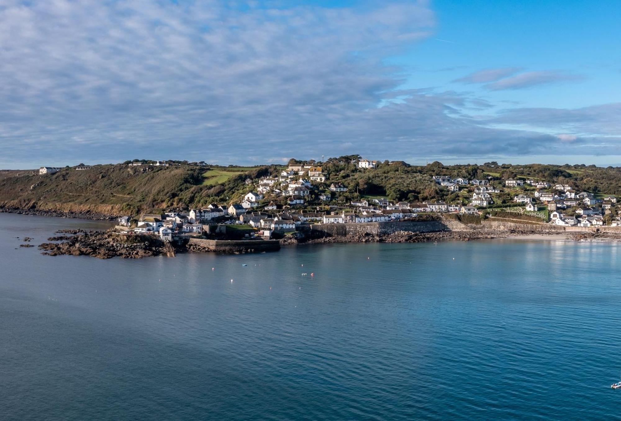 Villa Journeys End With Stunning Sea Views From The Headland Coverack Exterior foto