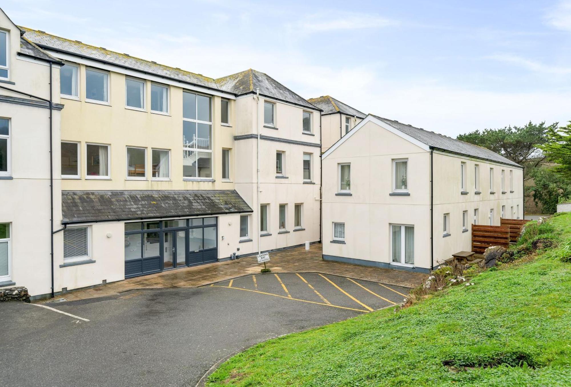 Villa Journeys End With Stunning Sea Views From The Headland Coverack Exterior foto